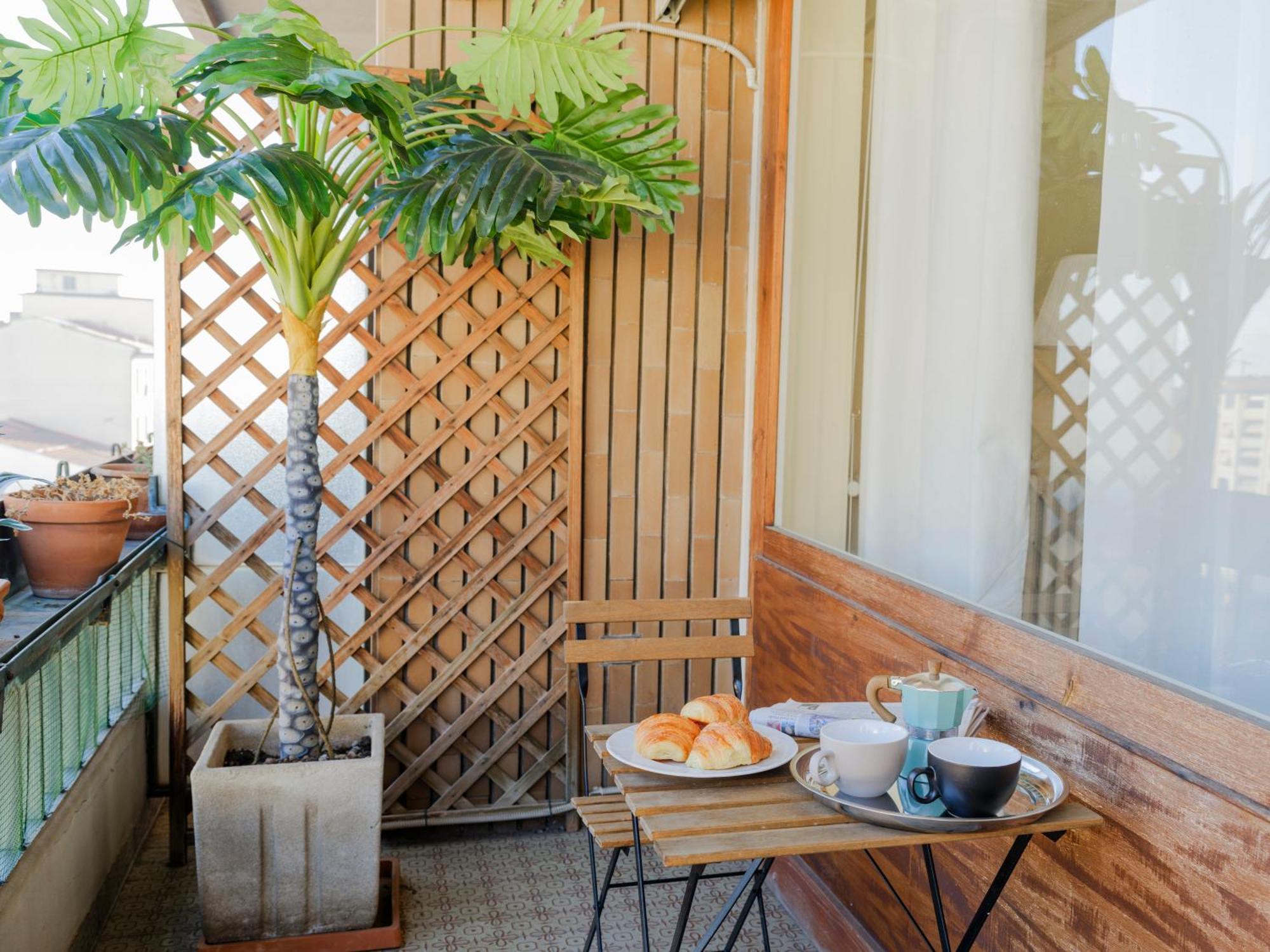 Casa Ari - Bright And Spacious Flat With Terrace Florenz